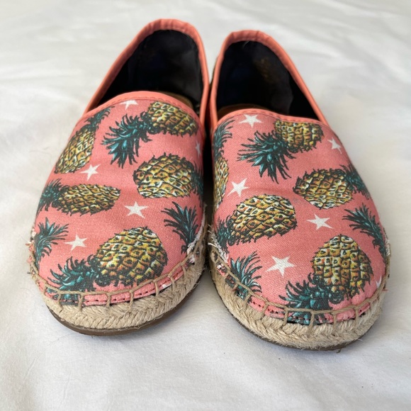 Circus by Sam Edelman canvas pineapple print flats size 6.5 - Picture 8 of 9